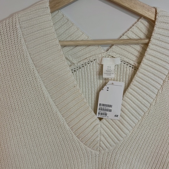 NEW white sweater vest - Picture 2 of 3